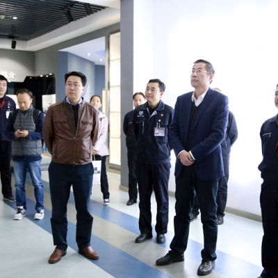 中航文化計(jì)紅勝一行到中航電測(cè)調(diào)研